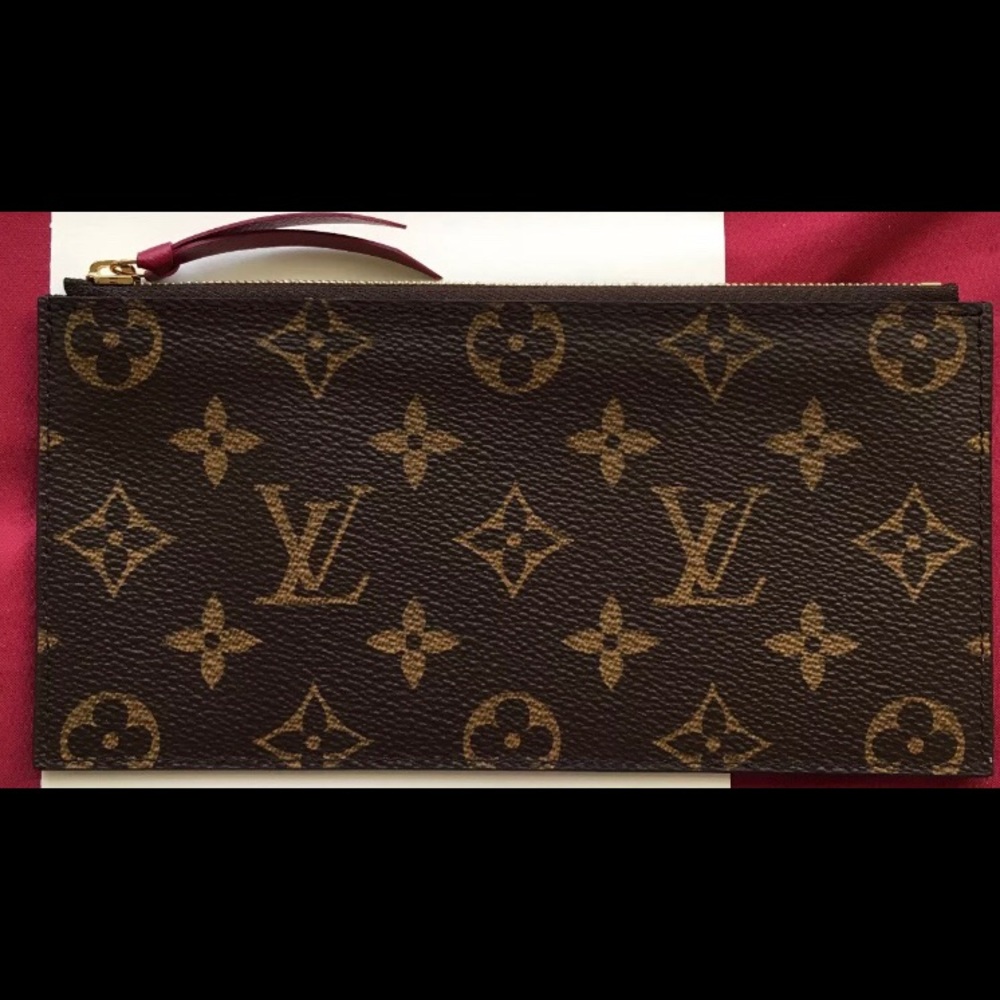 Louis Vuitton insert